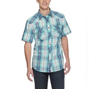 Urban Pipeline Plaid Blue button down shirt Size Medium
